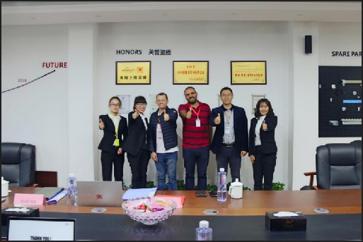  巴西客户来厂参观洽谈 